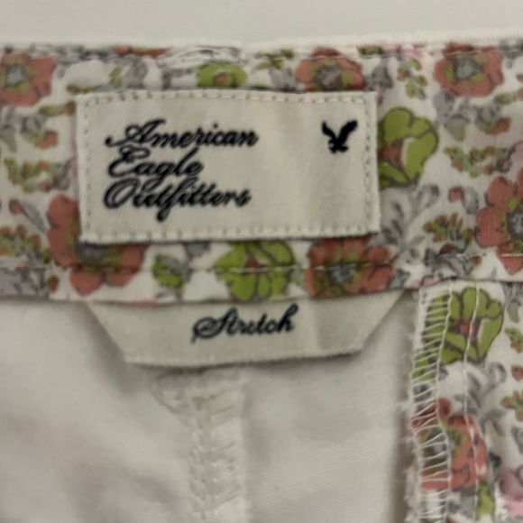 White American Eagle Shorts Junior Size 0 - Picture 4 of 4